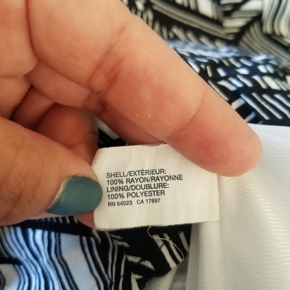 Gap | Midi Abstract Design Dress - Picture 5 of 11